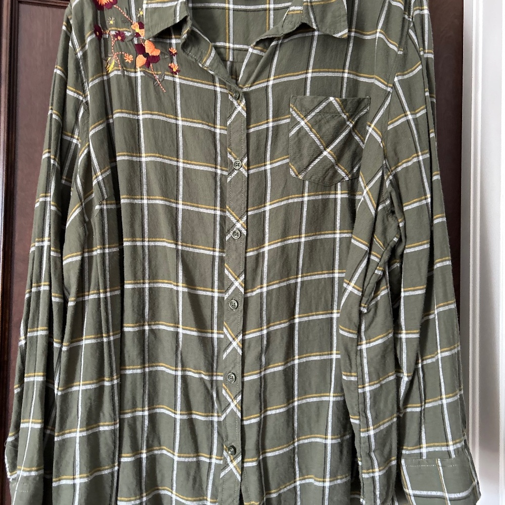 TERRA & SKY SIZE 2X / 20W-22W SOFT FLEECE BLOUSE SHIRT, NICE!